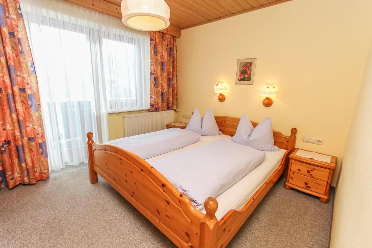 Schneiderbauer Bed & Breakfast Waidring Bagian luar foto